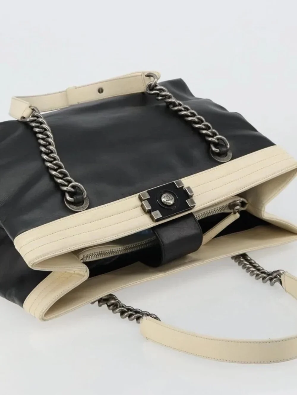 CHANEL Boy Chanel Chain Tote Bag Calf Skin Black Silver CC Auth bs35348